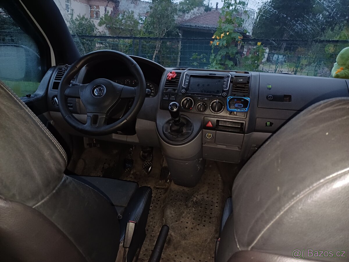VW transporter T5 se zvedací střechou - 5