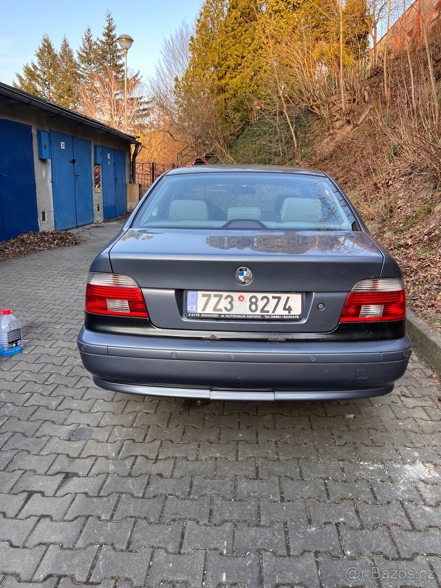 BMW e39 525i manuál - 5