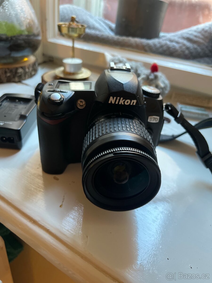 Fotoaparát Nikon D70s - 5