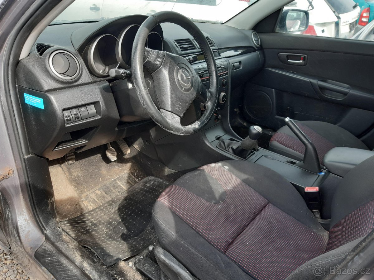Mazda 3 2003 - dily z vozu - 5