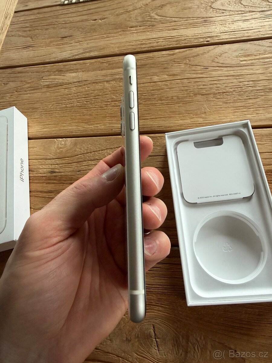 Apple iphone 11 bílý 64gb - 5