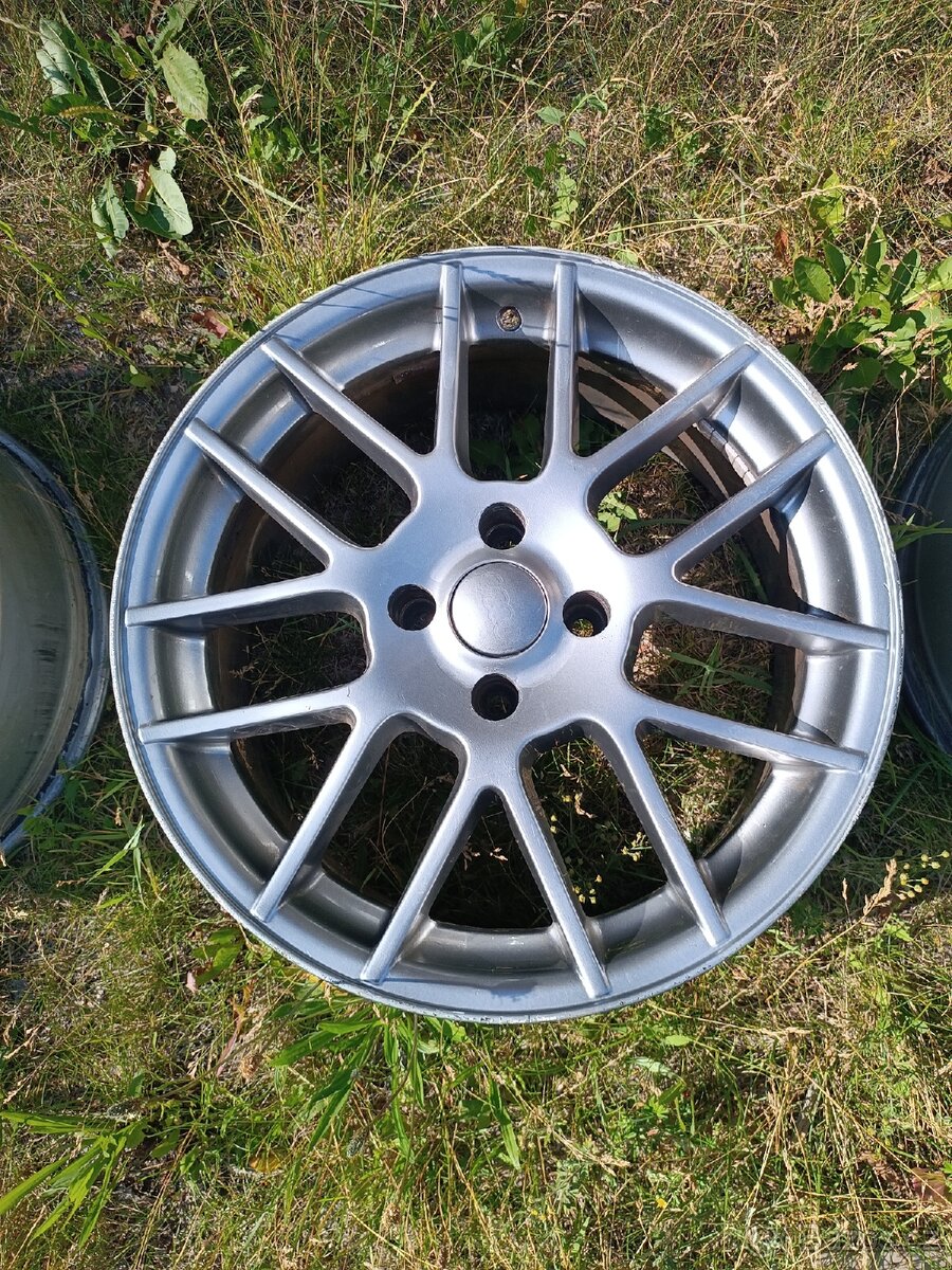 Kola 4x108 R17 et 30