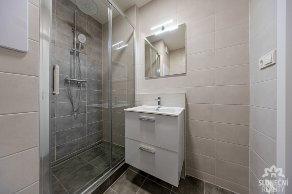 Pronájem bytu 1+1 s balkónem, 32 m², Uherské Hradiště – Štěp - 5