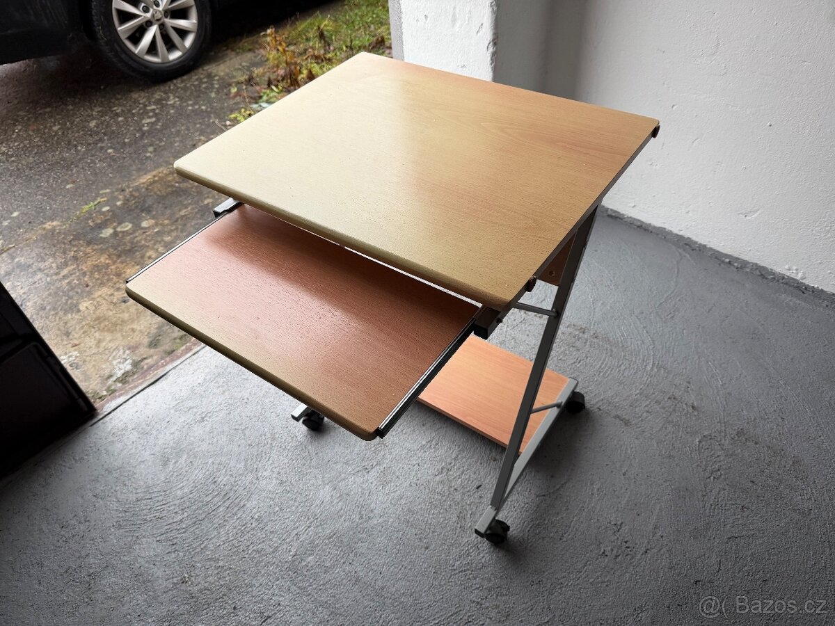 Kompaktní počítačový stolek - Stolek pod notebook - PC stůl - 5