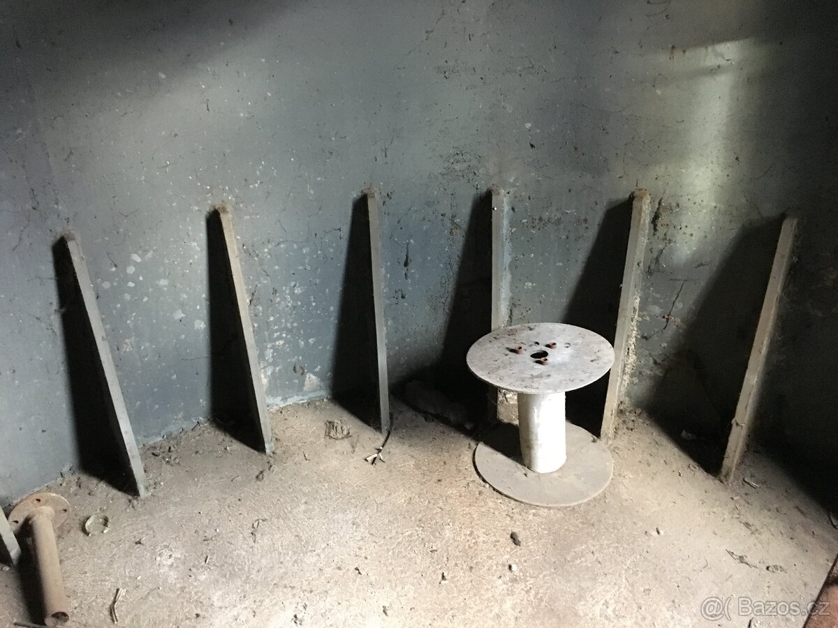 Vodojem - výška 36metrů I S POZEMKEM - 5