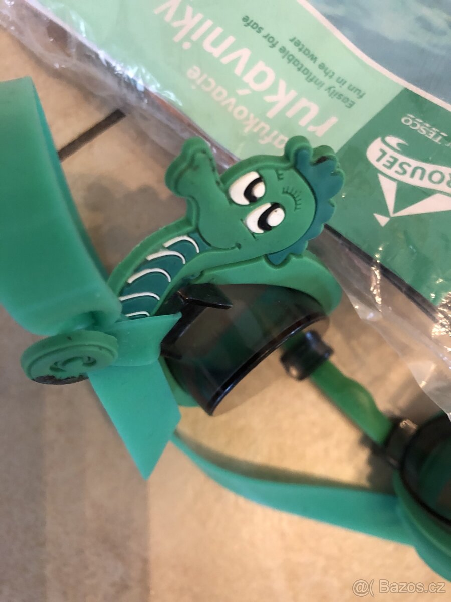 Dětské sportovní boty, ploutve, rukávky do bazénu - 5