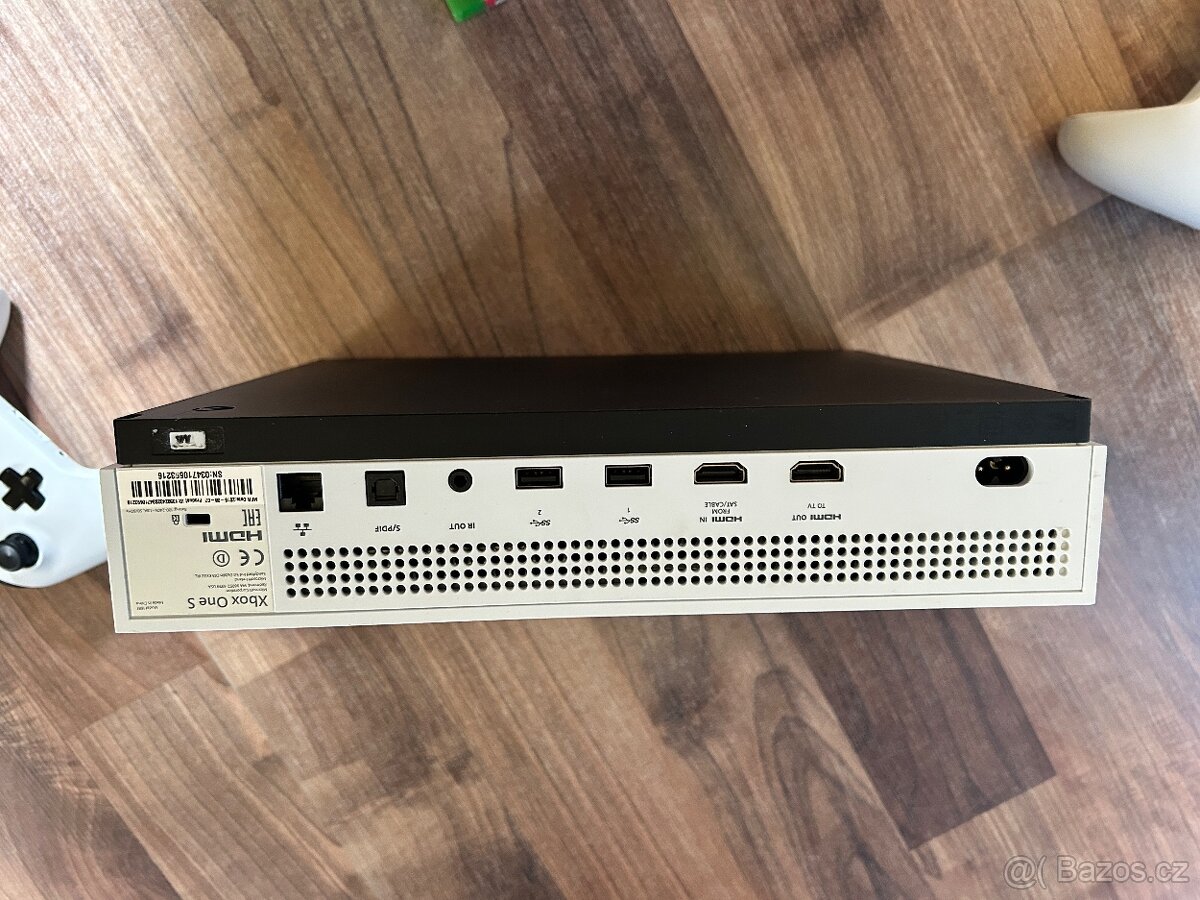 Xbox ONE S, 2x ovladač + 1 hra - 5