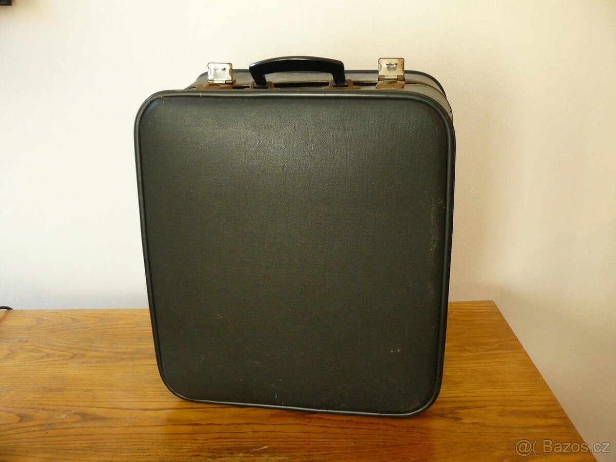 Nabízím akordeon Delicia Junior IV - 5