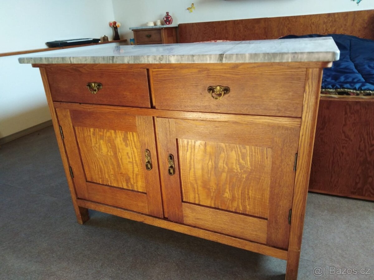 starožitná ložnice - 5