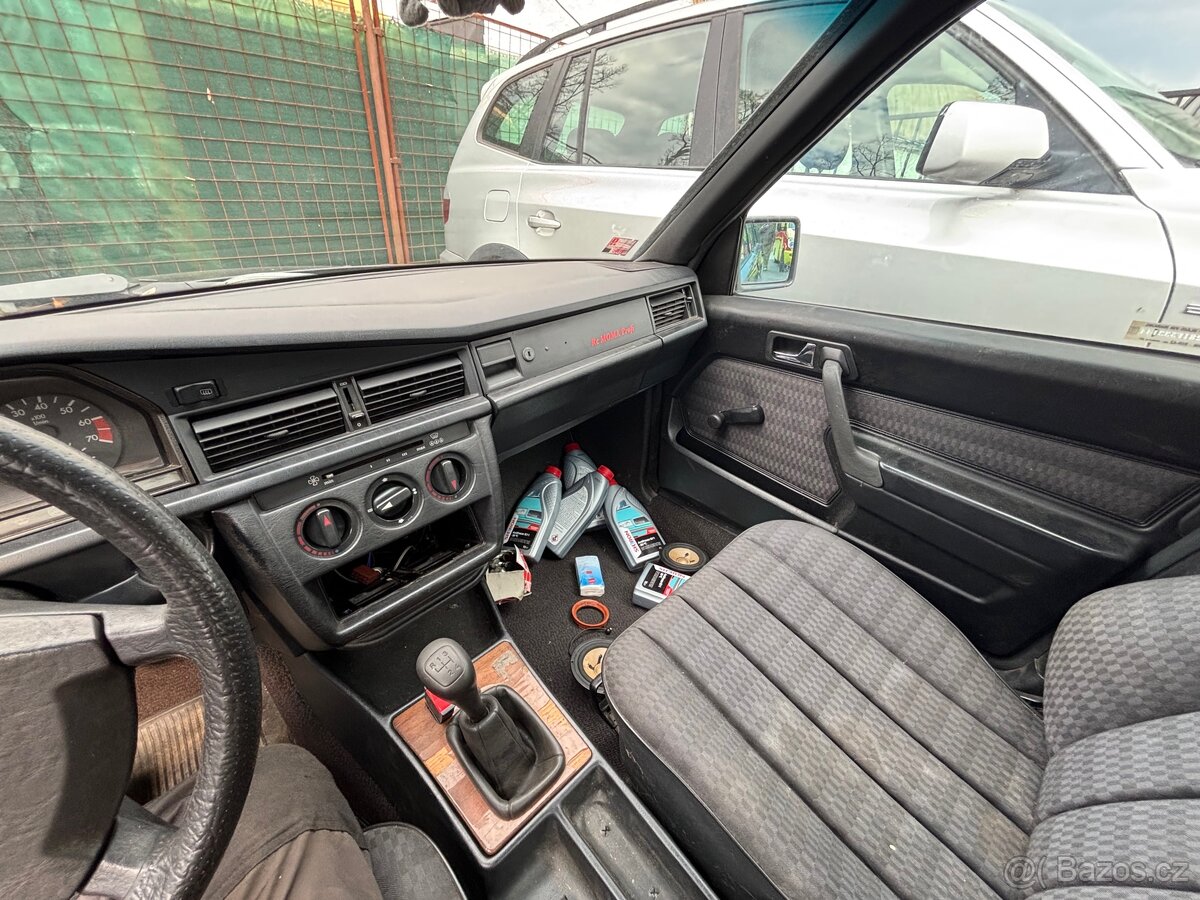 Mercedes 190e 2.3 - 5