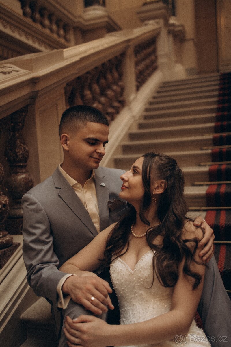 Svatební šaty na míru – stav jako nové - 5