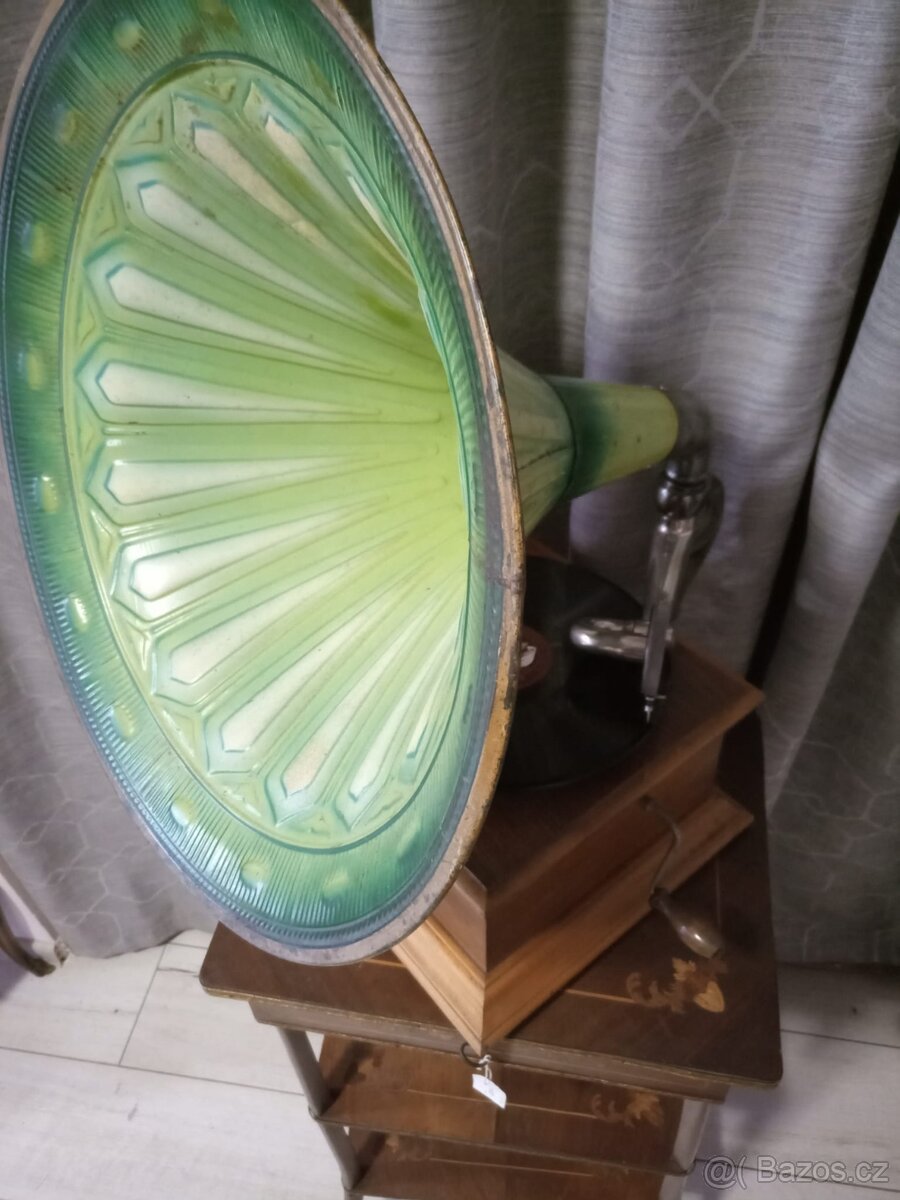 Gramofon s troubou - 5