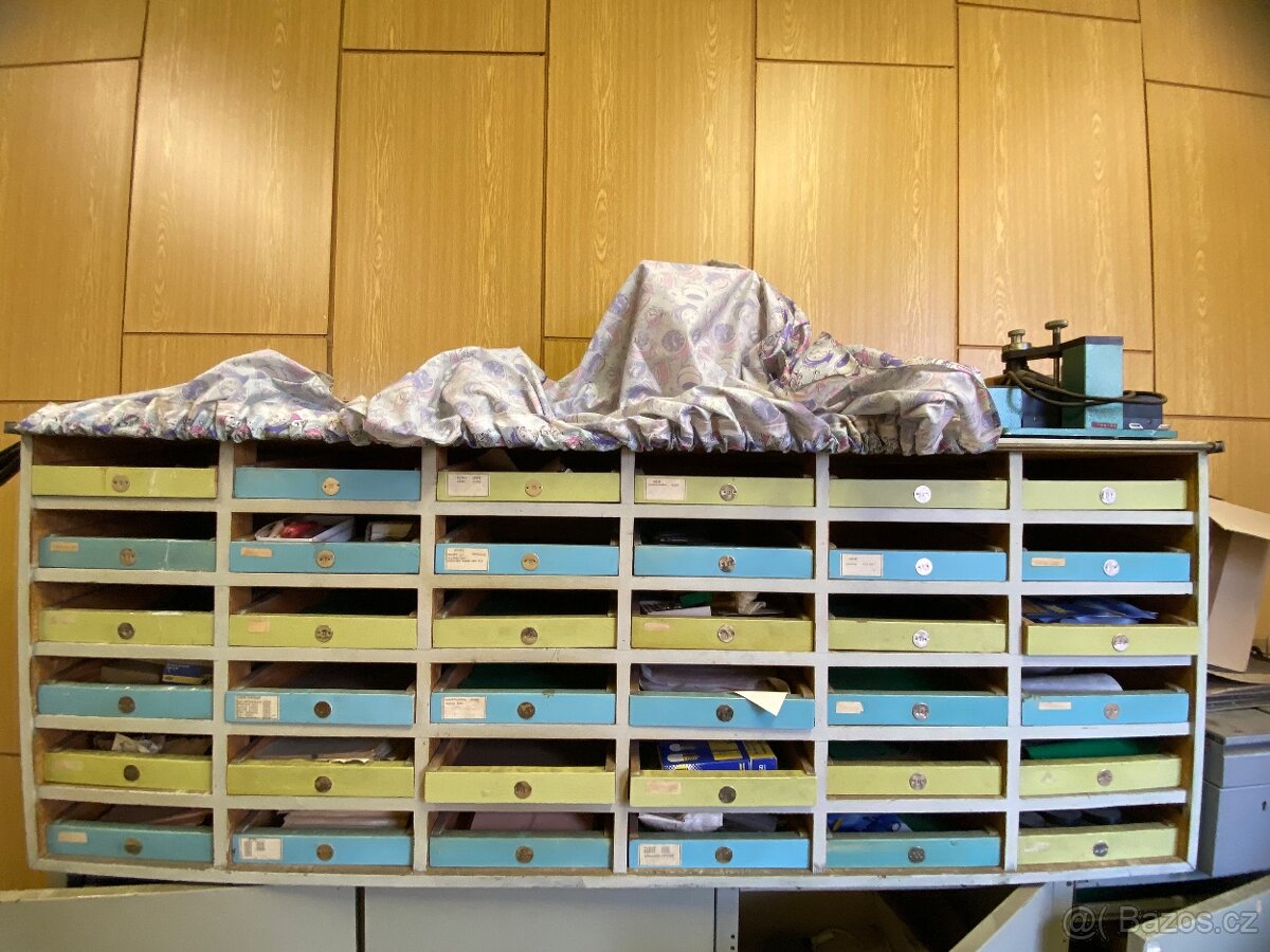 RETRO DŘEVĚNÁ KARTOTÉKA - 5