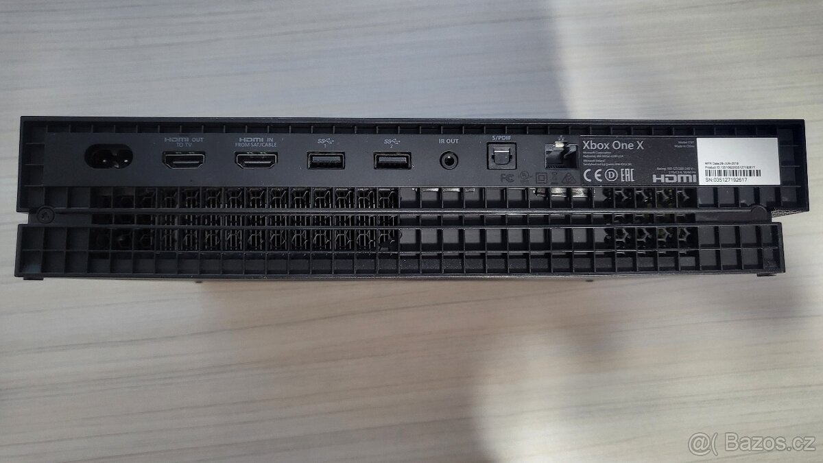 Xbox One X 1TB - 5