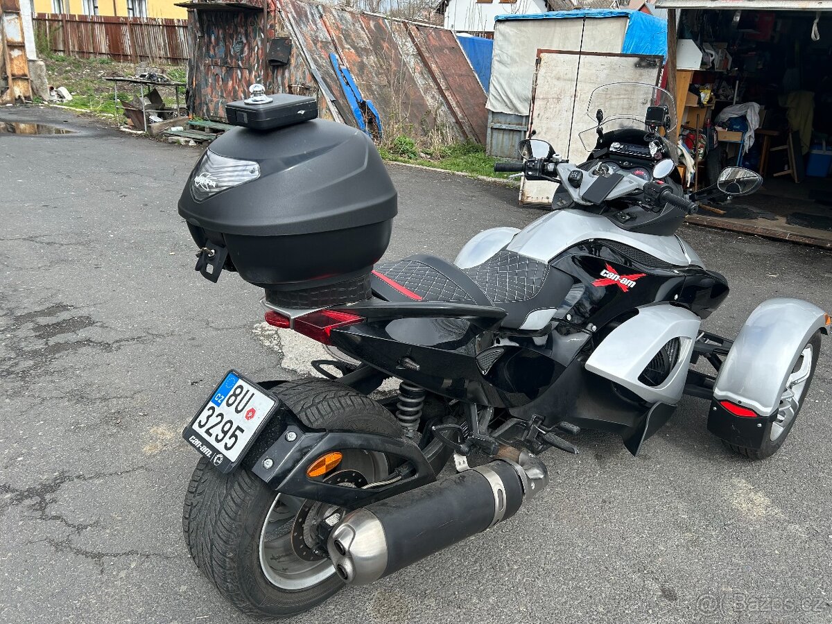 Can-am Spyder - 5