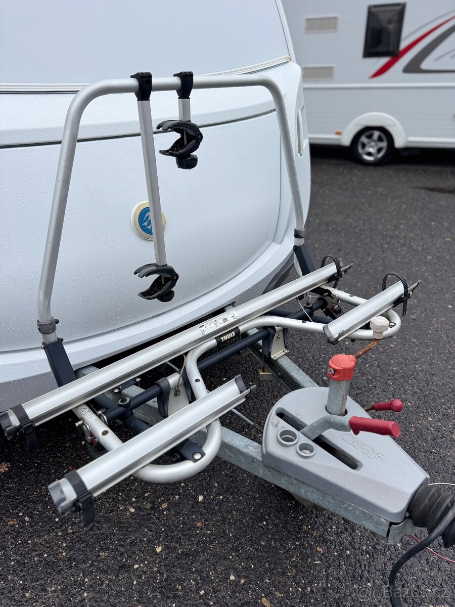 Knaus Sport 500 ~ Francouzská postel