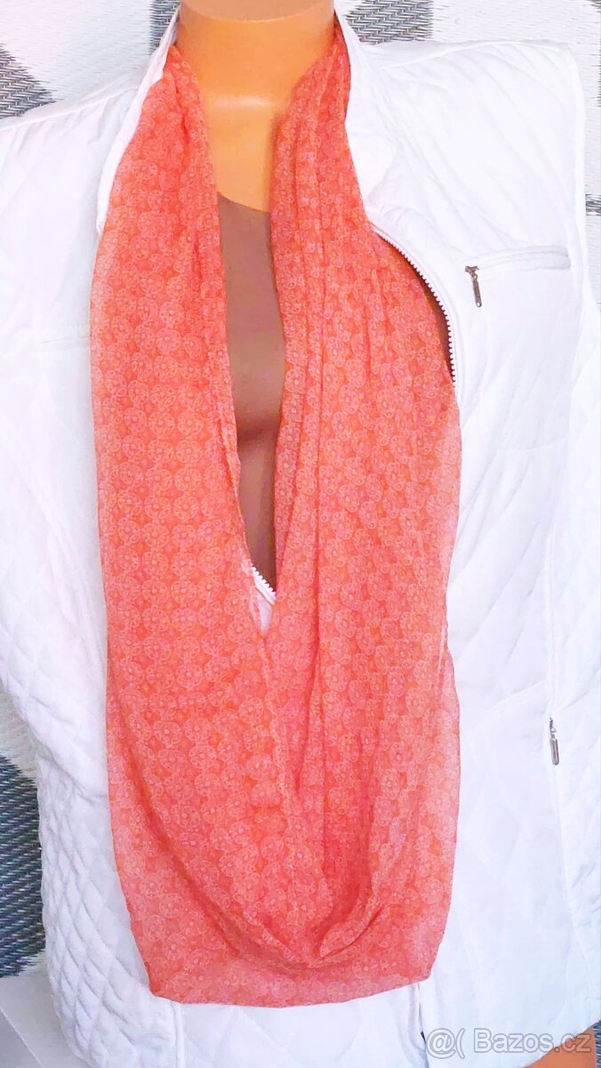 LEHOUNKÁ PROŠÍVANÁ VESTA + ŠÁLA - vel. 44 - 5