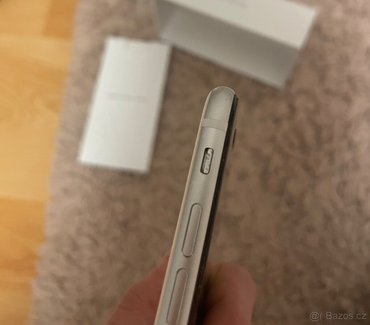 Apple iPhone SE 2020 128 GB bílý - 5