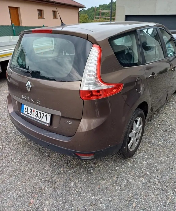 Renault megane grand scenic 1.5.dci - 5