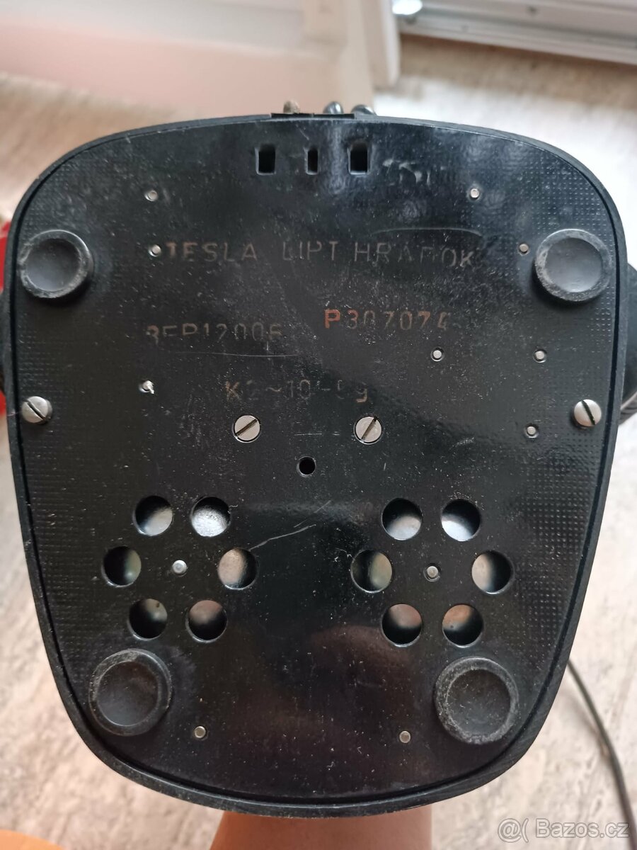 Retro telefón TESLA - 5