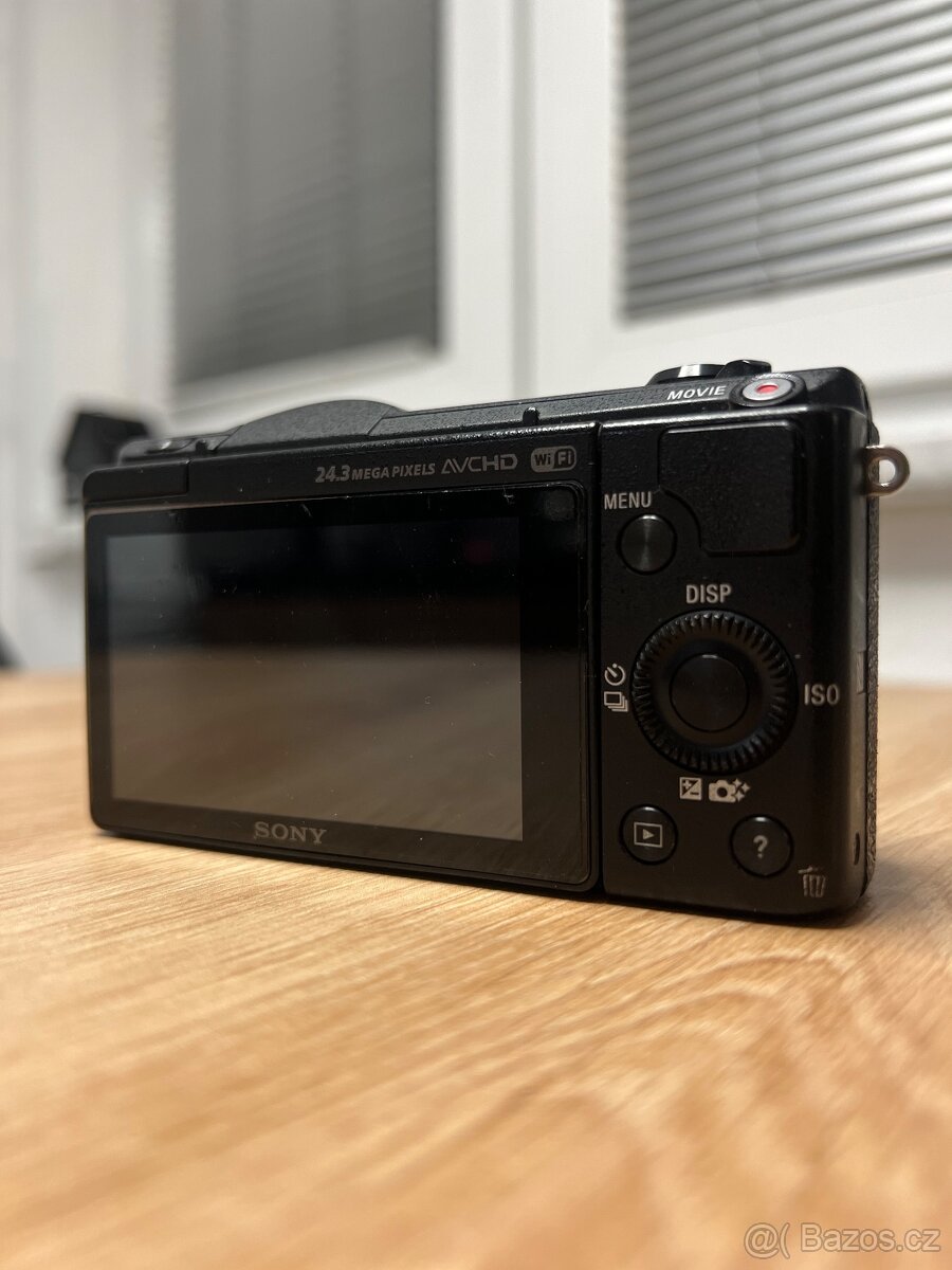 Sony A5100 + originální objektiv 16–50mm - 5