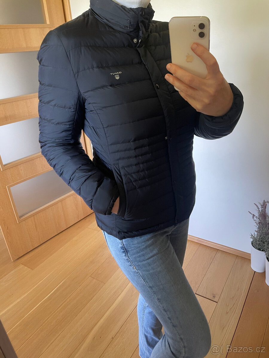 Tmavě modrá péřová lehká prošívaná bunda Gant, vel. L - 5