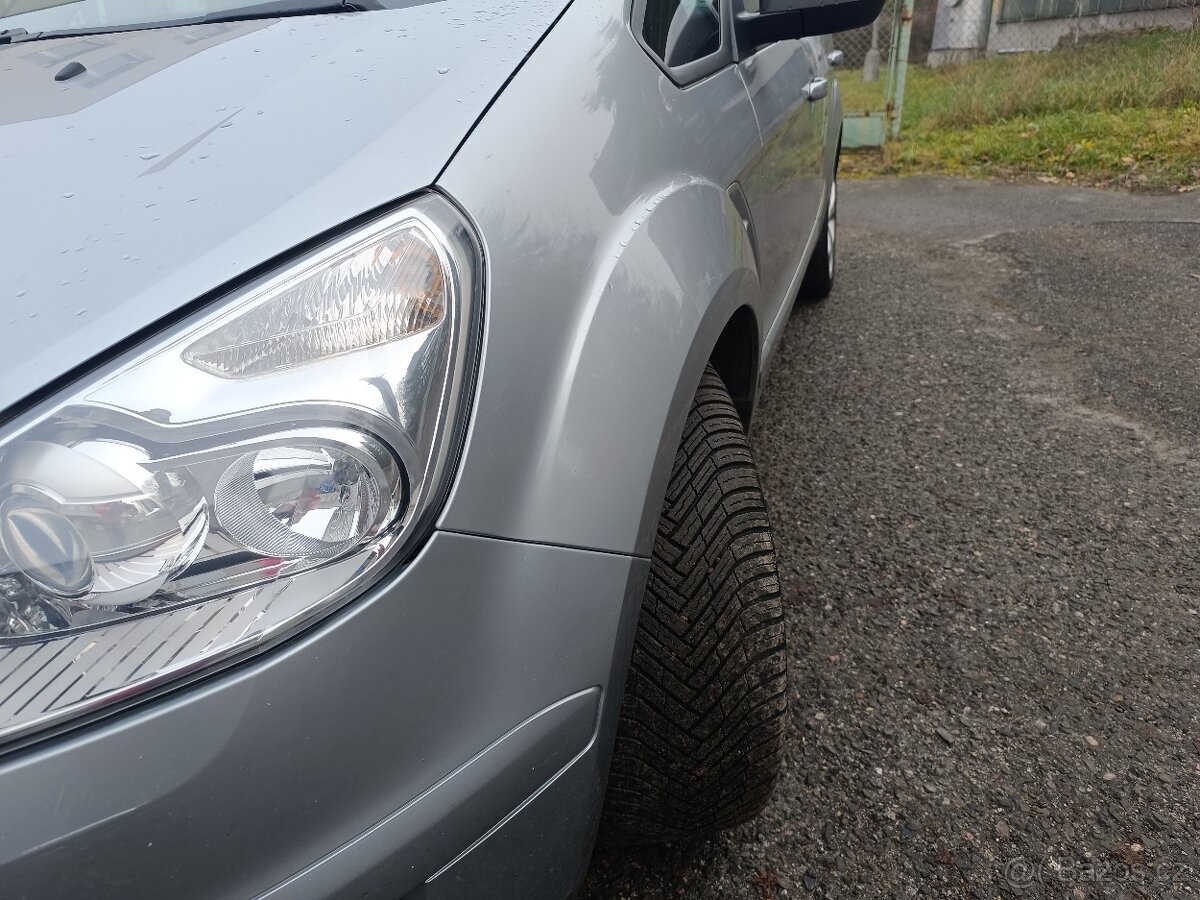 Ford S-max 2.0 TDCI 103 kW - 5