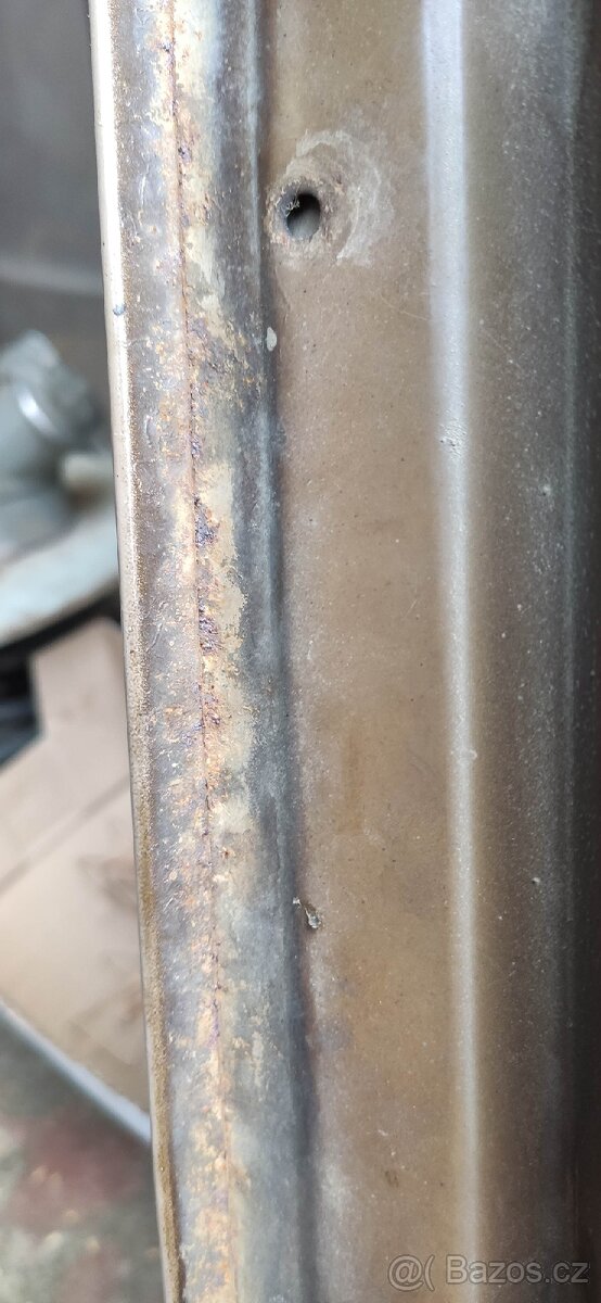 Zadní kapota škoda 120l - 5