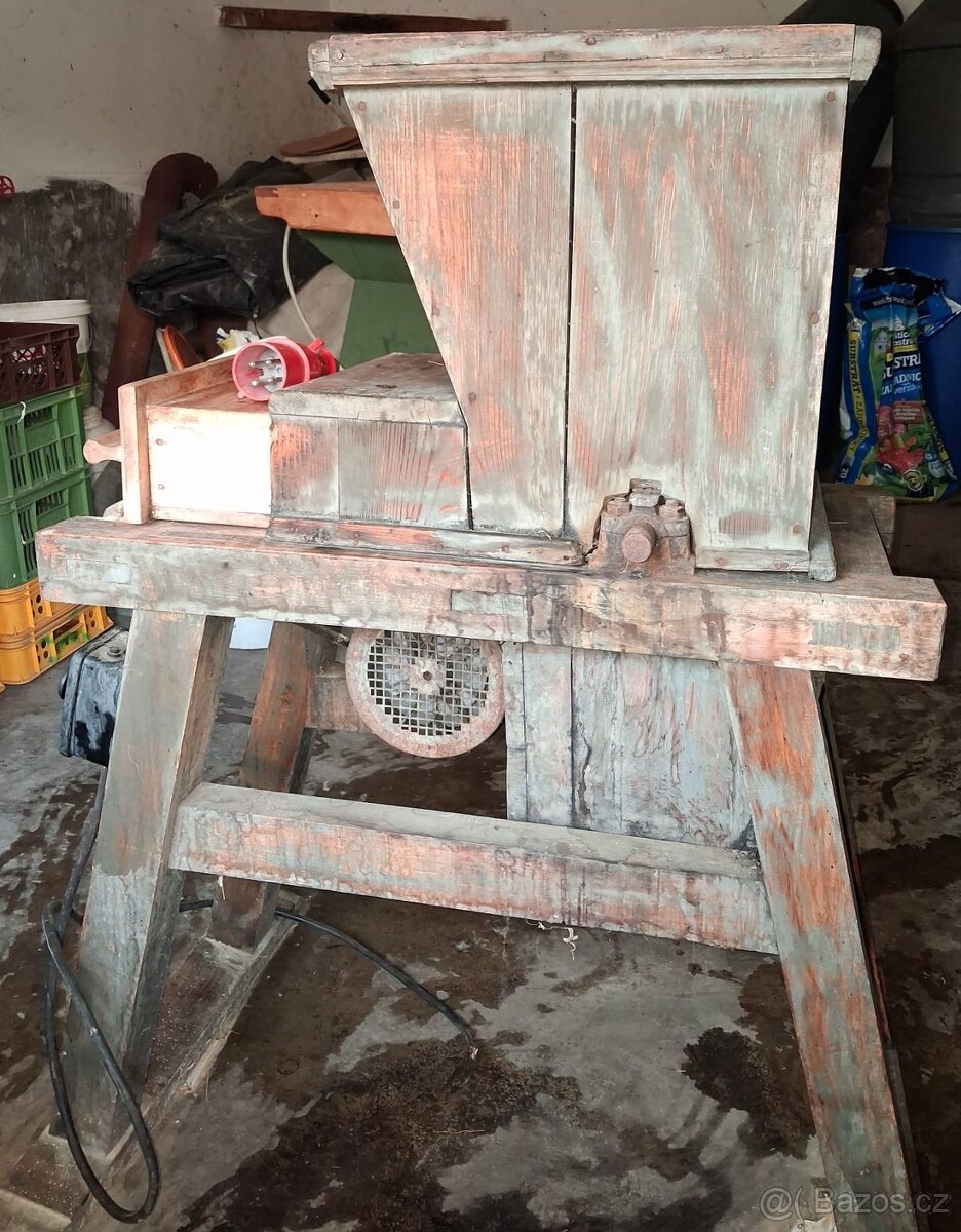 Šroťák na ovoce old timer - 5