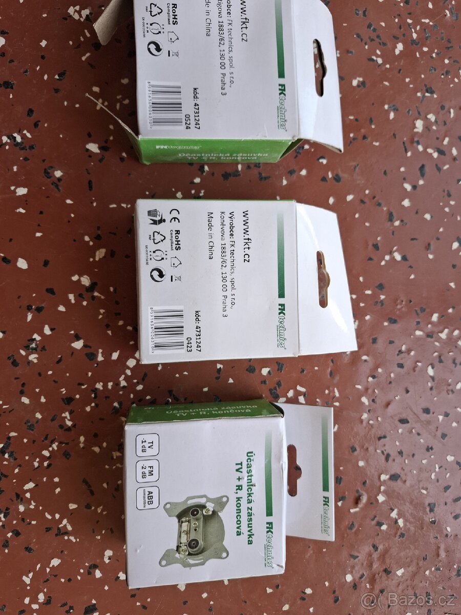 Vypínače, zásuvky, rámečky - 5