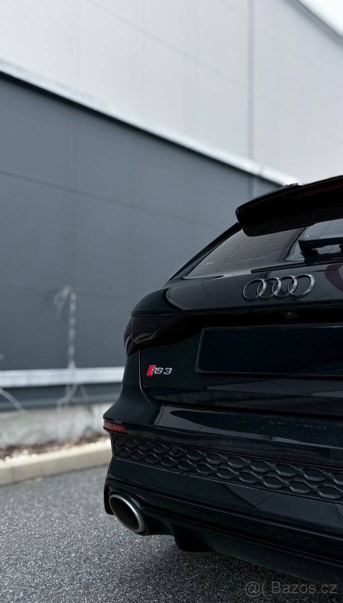 Pronájem Audi RS3 - 5