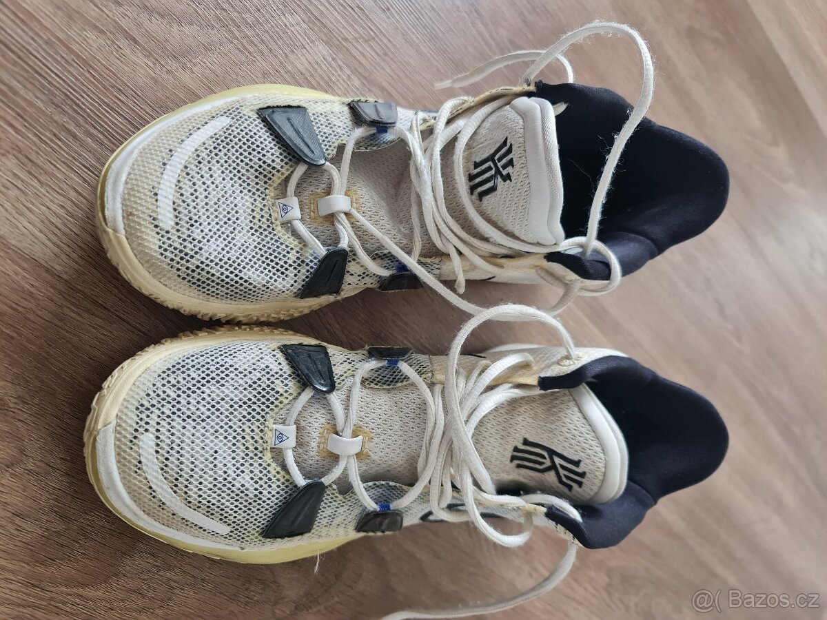 Botasky NIKE - 5