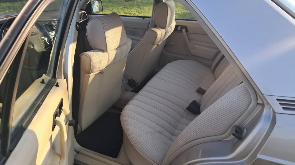 Mercedes-Benz 190 E 2.6 R6 - 5