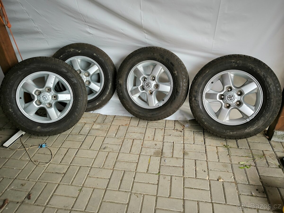 Prodám kola na Toyotu Land Cruiser
