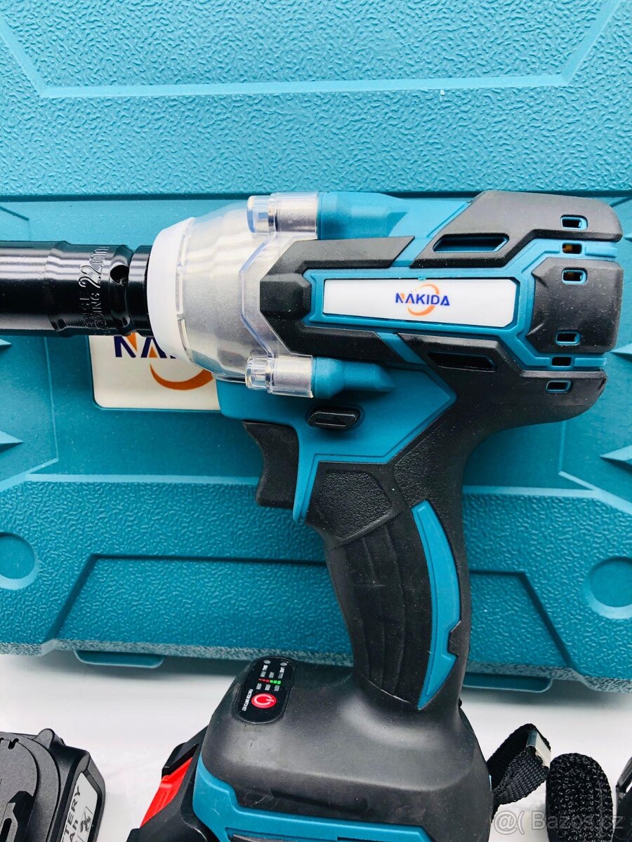 Aku rázový utahovák + 2xbaterie 21V - 5