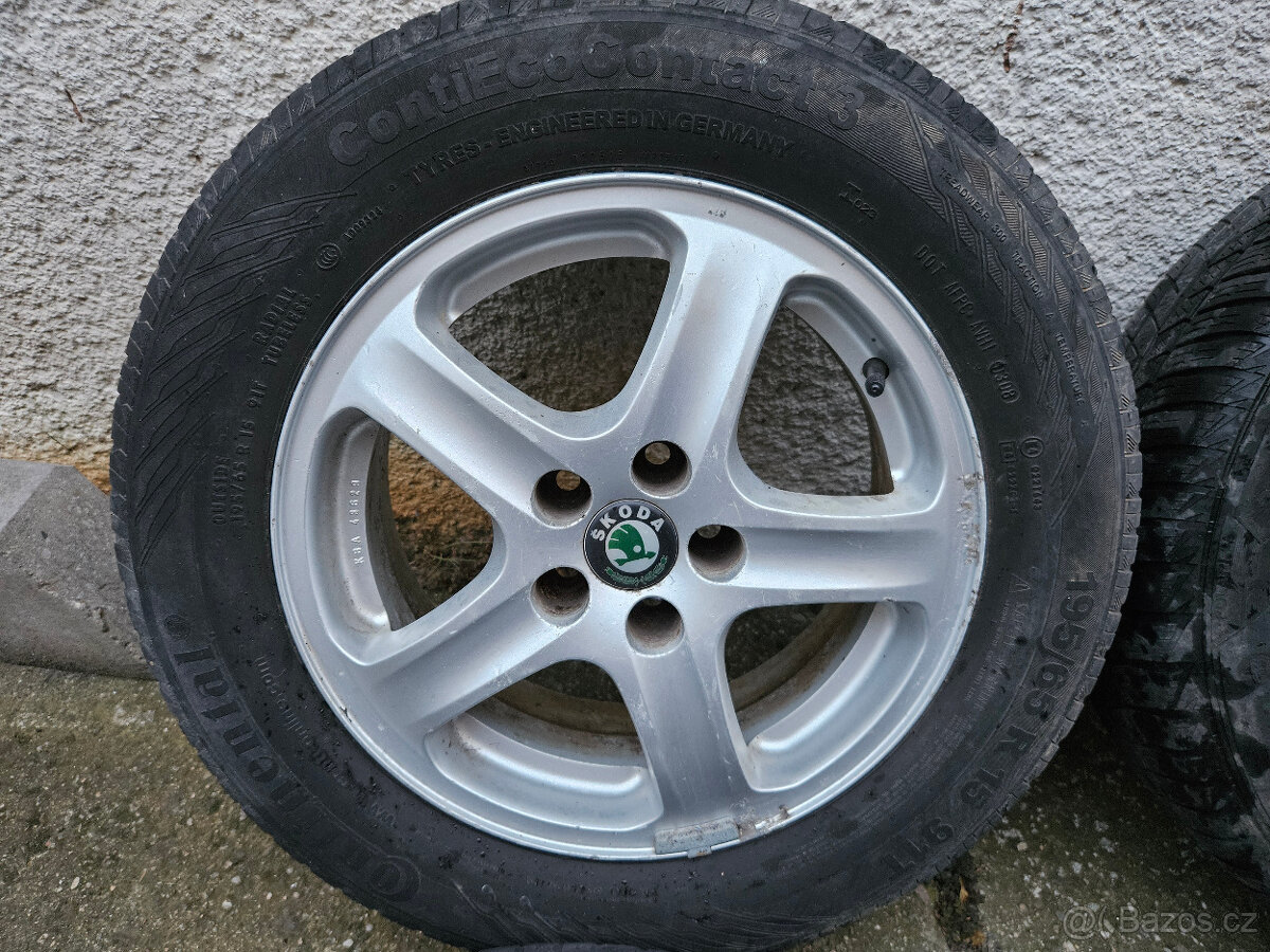 Škoda Octavia 1 ALU kola R15 - 5