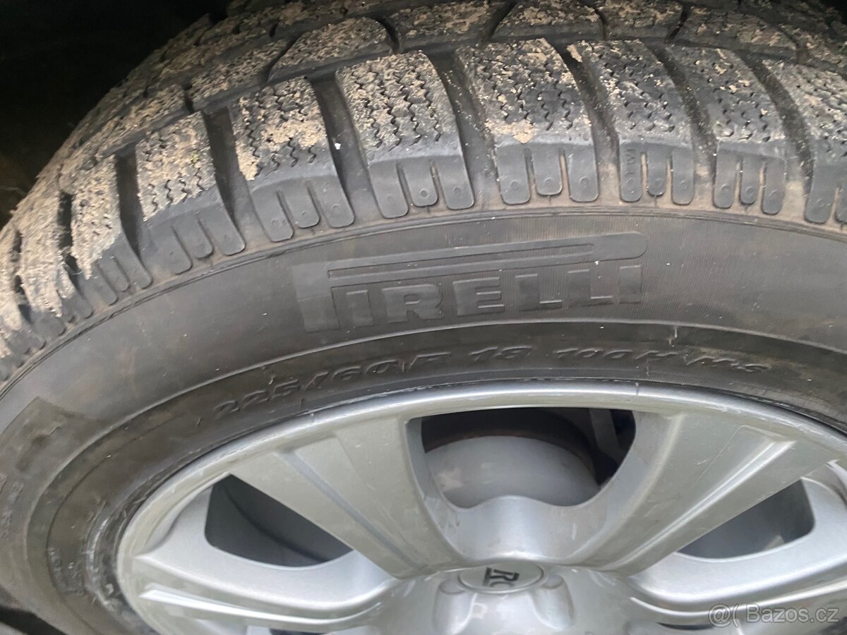 NISSAN X TRAIL T31 2,5L - 5