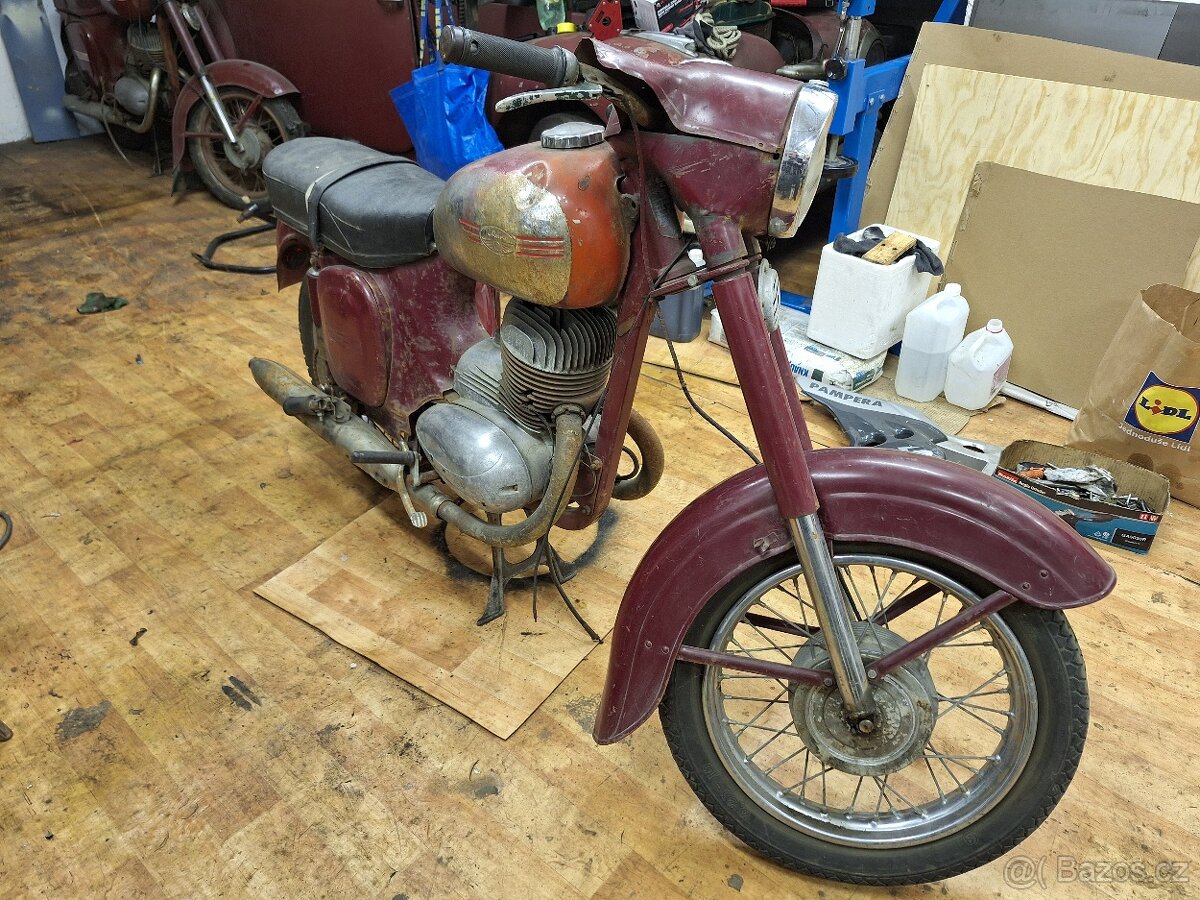 Jawa 250 - 5