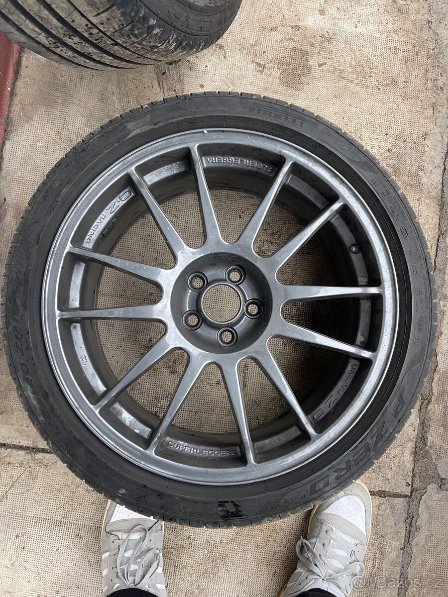 OZ Racing superleggera 8jx r18 5x100 - 5