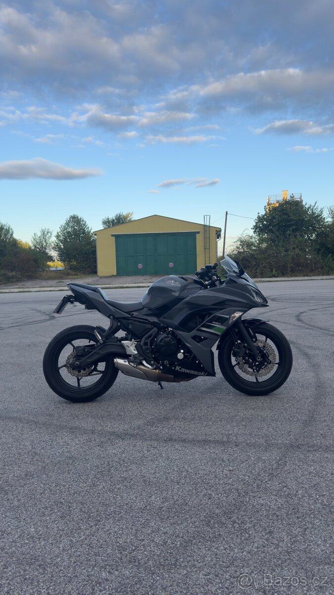 Kawasaki Ninja 650 - 5