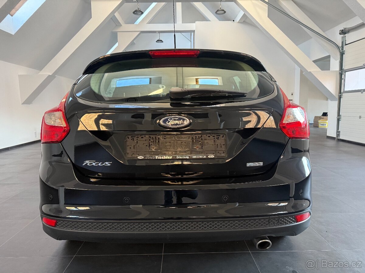 FORD FOCUS 1.6 110 kW BENZÍN 6MT SPORT PAKET 2012 - 5