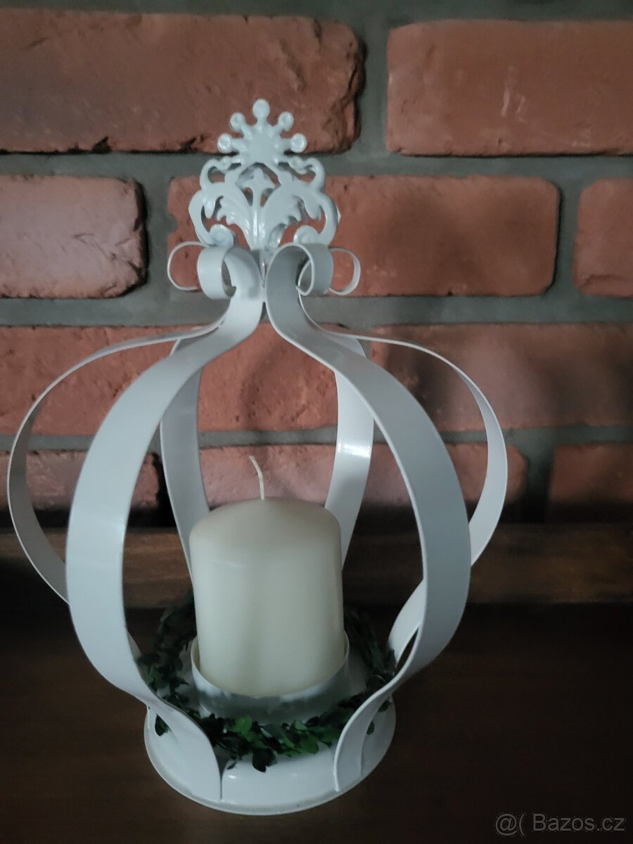 SVÍCEN KORUNA KRÁLOVSKÁ - KOVOVÝ BÍLÝ STYLOVÝ - 5