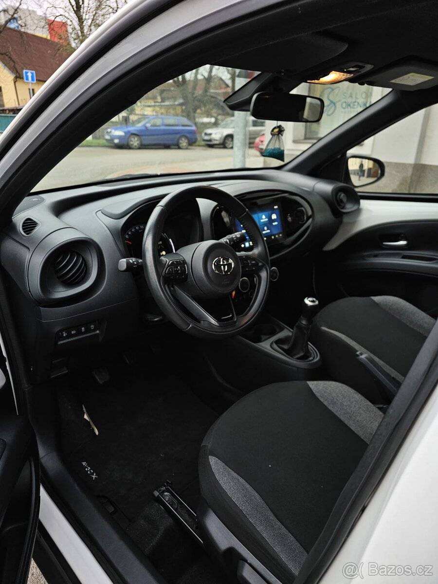 TOYOTA Aygo X - 1.0L 72 - MT 72 - 5