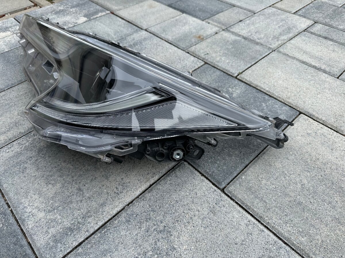 Toyota Corolla E21 HB/Combi 2018- - 5