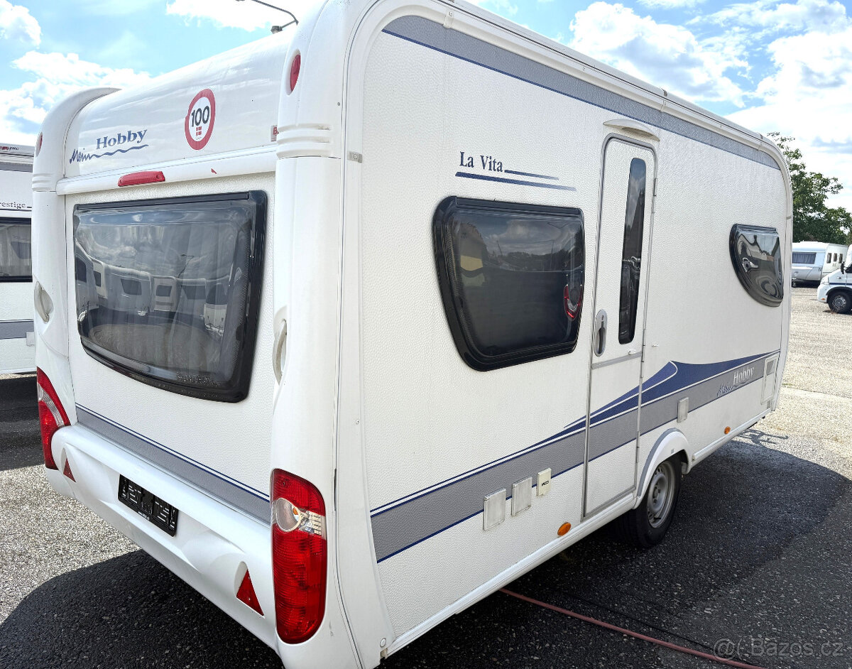 Hobby 460 UFe La Vita, MOVER, PŘEDSTAN, NOSIČ KOL