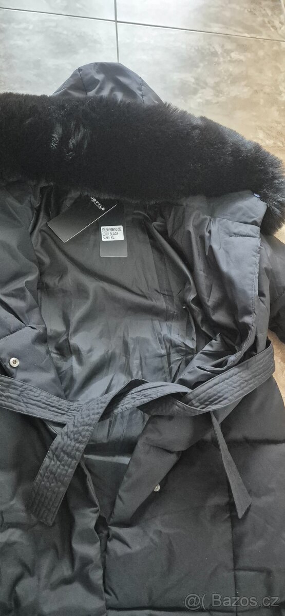 Nový kabát zimní černý v. L - 5
