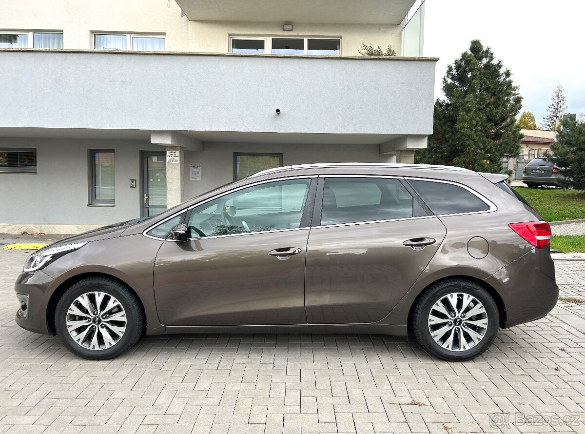 Kia Ceed Combi 1.6GDi 99kw, ČR 2018, zánovní jen 37 000km - 5