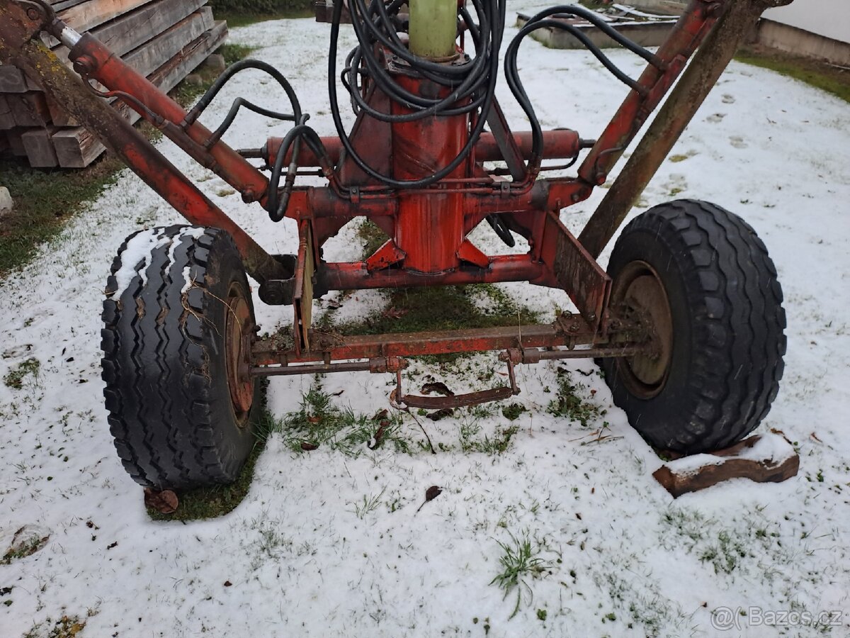 Nakladač unhz500 po opravě. - 5