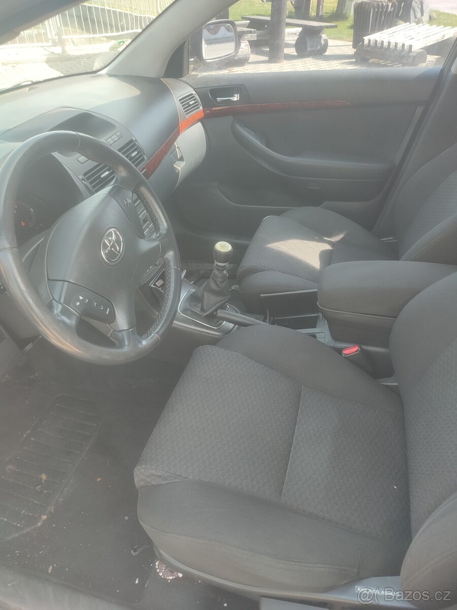 Toyota Avensis 2.2 130 kw 2006 - 5