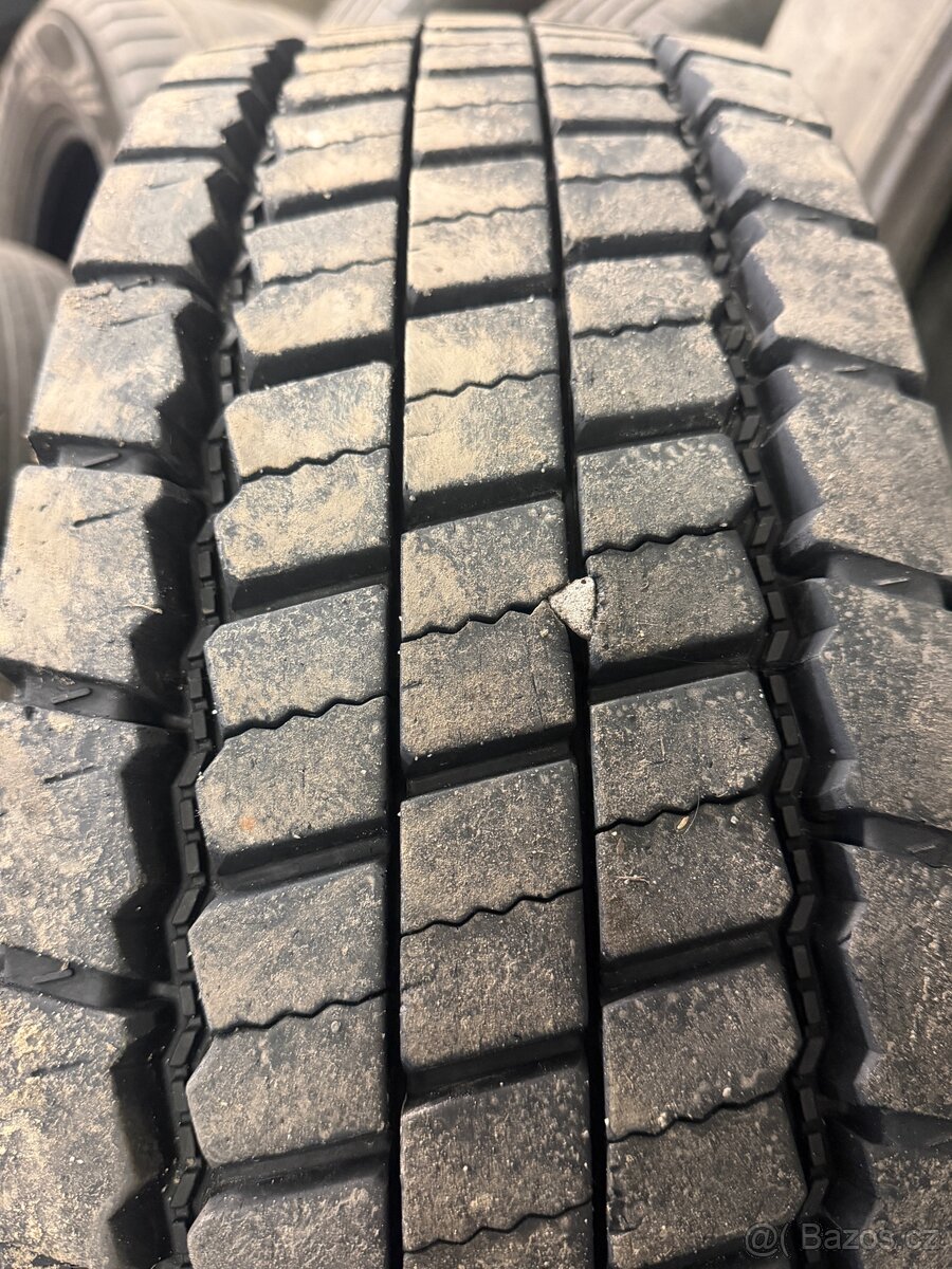 Barum 215/75 R17,5 - 5